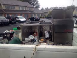 Best Garage Cleanout  in Saginaw, MI