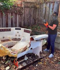 Best Yard Waste Removal  in Saginaw, MI