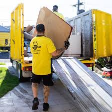 Best Retail Junk Removal  in Saginaw, MI